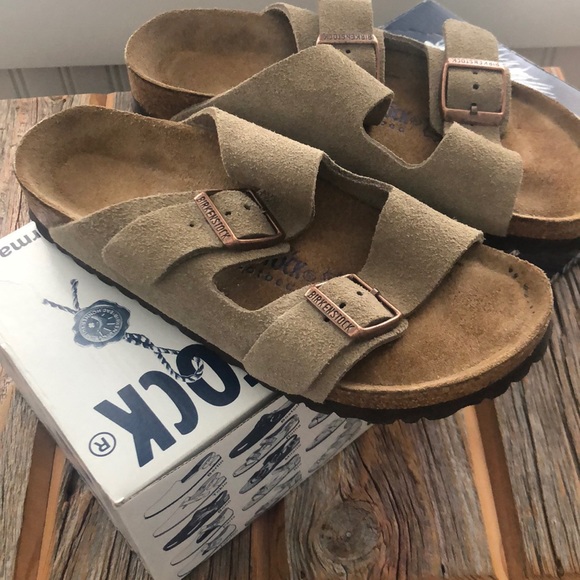 arizona slim soft taupe suede